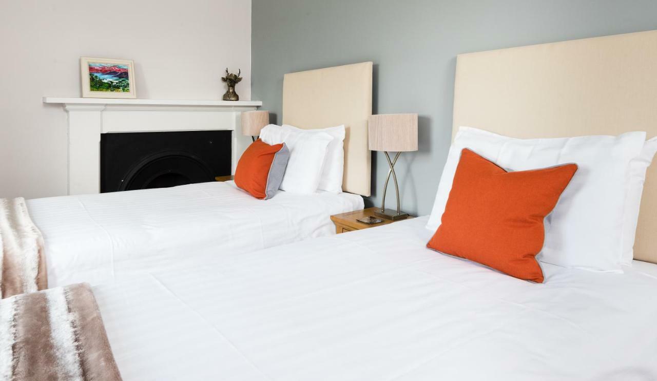 Bruach Mhor Guest House พิทลอครี ภายนอก รูปภาพ